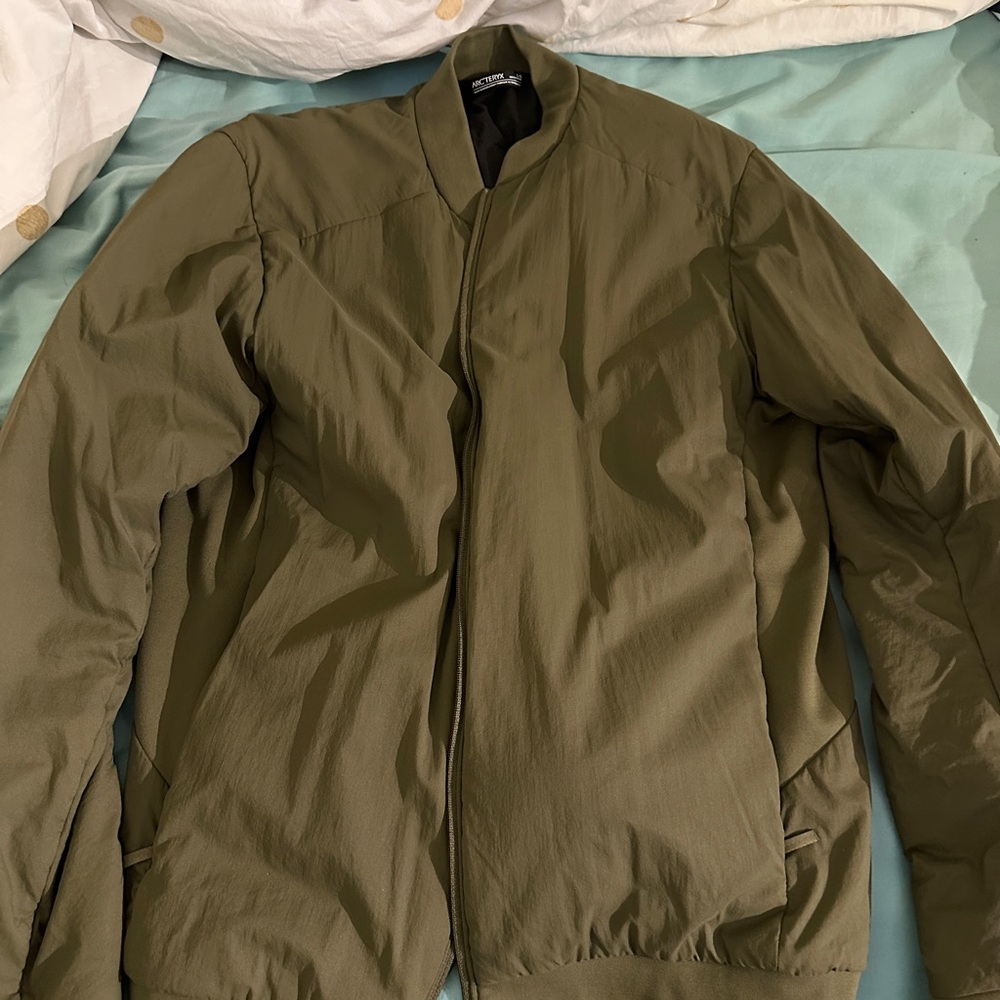Arcteryx seton jacket in army green